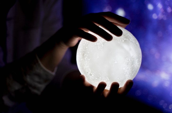 Ποια 4 Ζώδια θα ακροβατήσουν «σε τεντωμένο σχοινί» αν παρασυρθούν από την ένταση της Πανσελήνου στον Σκορπιό;