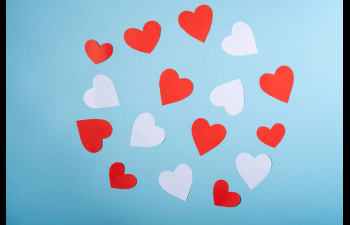 Η Αφροδίτη σε εξάγωνο με τον Πλούτωνα στις 10/3/2026: Μαγνητικά βλέμματα και μοιραίες συναντήσεις.