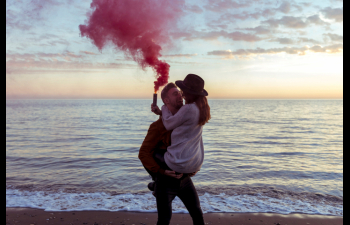 Αφροδίτη σε τετράγωνο με τον Δία στις 18/3/2026: Όταν η επιθυμία χάνει το μέτρο. 4 ζώδια θα παίξουν με τη φωτιά!