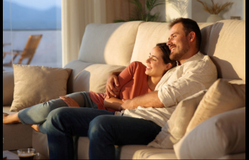 Τα green flags για κάθε ζώδιο που σου δείχνουν ότι σε εσένα βρήκε το λιμάνι του!